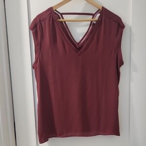 DR2 Red Sleeveless Blouse